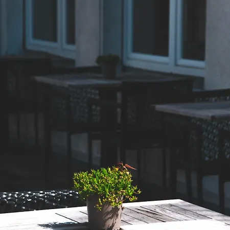 Parkhotel فندق 3*